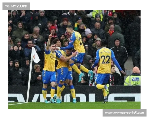 英格兰足球超级联赛南安普顿主场大胜诺维奇城